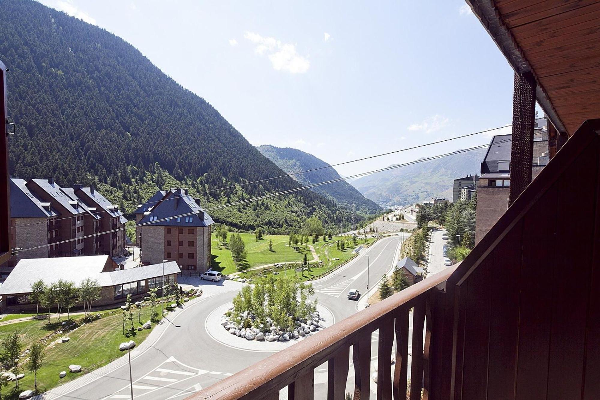 Luderna - Apartamento con terraza Bonaigua B2 Salient Baqueira Beret Exterior foto